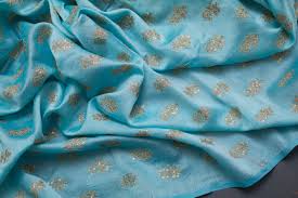 Best Fabrics to Pair with T-Shirts for a Cozy Quilt