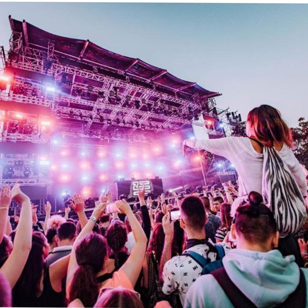 Create the Most Amazing T-Shirt Blanket for Your Next Music Festival